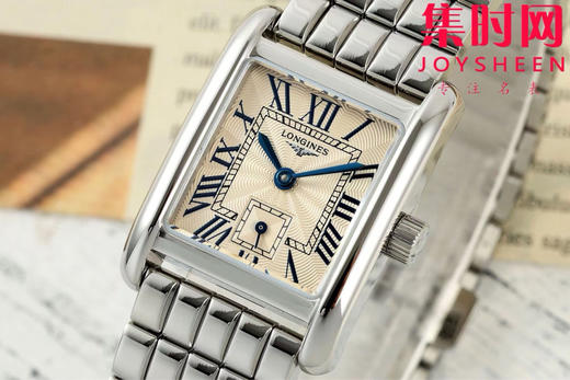 AF浪琴新款迷你黛绰维纳系列 方形女士腕表 优雅问世，开启崭新篇章！
表盘尺寸：21.50毫米x 29.00毫米 商品图2