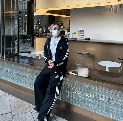 巴黎世家三叶草合作款套装卫衣卫裤 商品图0