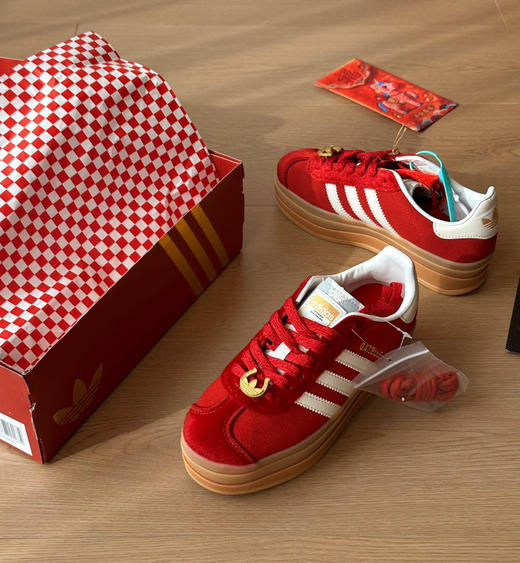 🦋马年开运红鞋🔥 AD新款 GAZELLE 厚底板鞋德训鞋 T头休闲鞋012411 商品图0