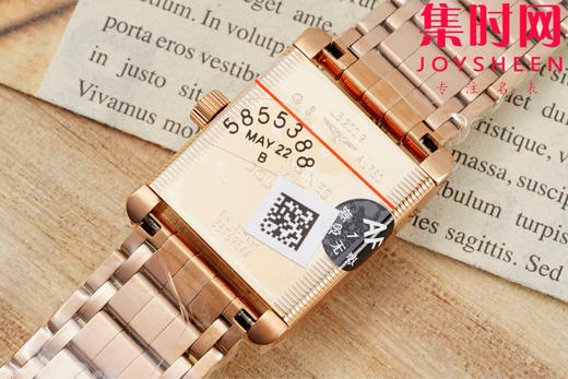 AF浪琴新款迷你黛绰维纳系列 方形女士腕表 优雅问世，开启崭新篇章！
表盘尺寸：21.50毫米x 29.00毫米 商品图5