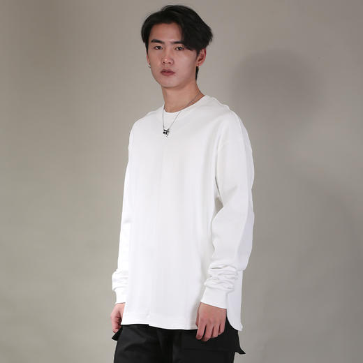 DRONKOO 2026 圆领后中皮标侧开衩弧摆微阔长袖中厚T恤 商品图3