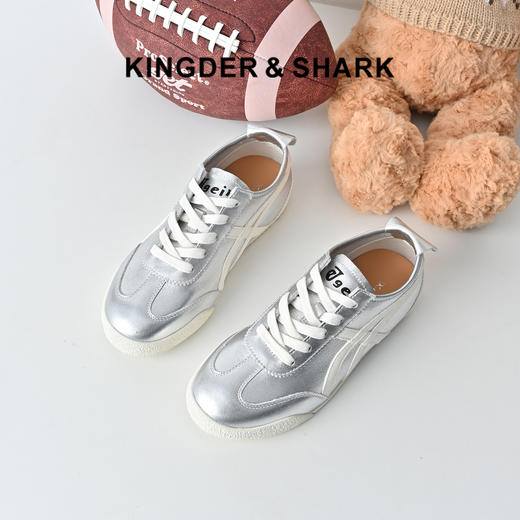经典鲨2026年春季专柜新款牛皮革银色系带平底休闲德训鞋女KW182-617021 商品图0