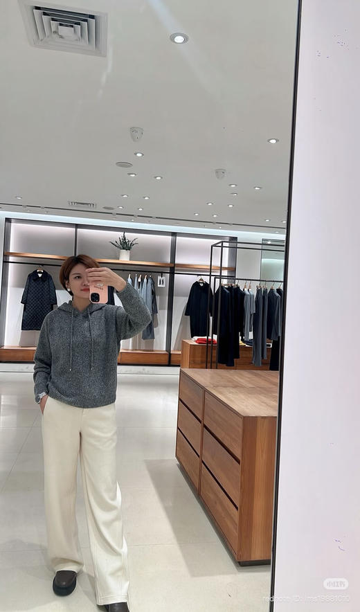 125-5排他性独家圆正 小禾 新春系列 重磅合股羊绒 连帽针织罩衫 我穿L 商品图5