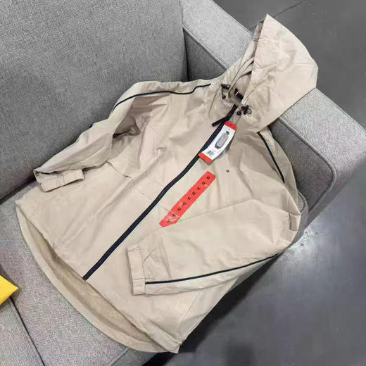 🔥特价！280元/件！Tommy风衣折扣又🈶了， 正好年后春天穿哈 Tommy新款女士防风冲锋衣外套[爱心]日常出行的理想选择 商品图2