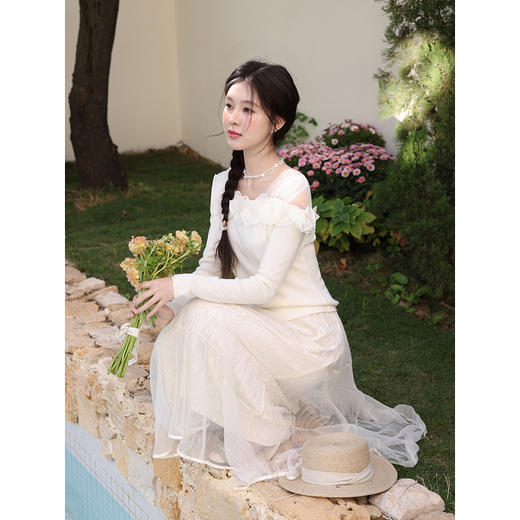 鹿向南「山茶花香」法式温柔杏色长袖方领针织衫女春季设计感上衣 商品图4