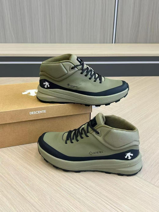 原单正品 DESCENTE/迪桑特 Dualis GORE-TEX 防水 时尚防滑耐磨 中帮生活休闲鞋 男款 商品图1