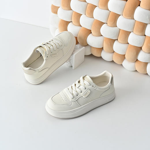 经典鲨2026春专柜新品牛皮革韩版系带平底舒适透气小白鞋女KW160-617071 商品图2