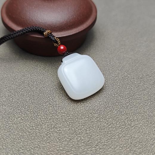 新年特惠！新疆和田玉且末料羊脂玉雅致小方平安牌 126-19 商品图2