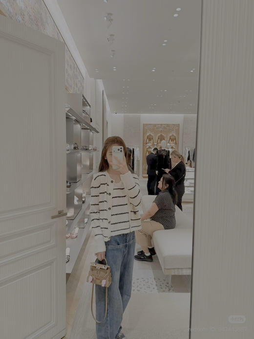 126-1 纯圆正 周也同款 雕 香风条纹两件套 进口纱 条纹背心 条纹开衫 我穿42 商品图8