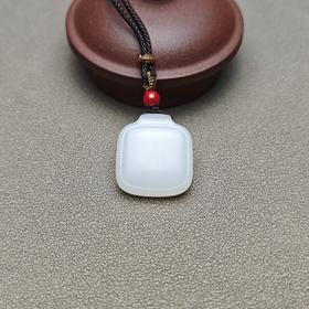 新年特惠！新疆和田玉且末料羊脂玉雅致小方平安牌 126-19