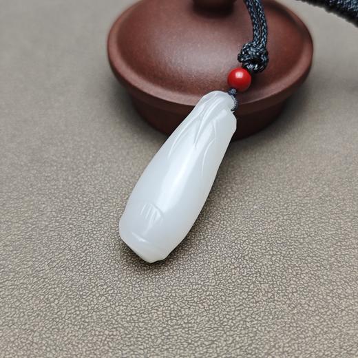 新疆和田玉且末料羊脂玉超白结节高（中号） 126-13（一个） 商品图1