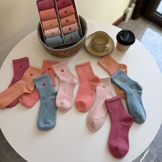 lu家坑条棉花软糯新年礼盒袜 商品图11
