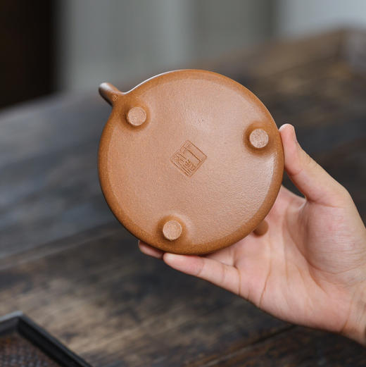 【青山特惠】 宜兴原矿精品全手工段泥 子冶紫砂壶 • 250cc 王文浩 （高工） 商品图8