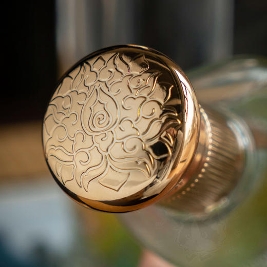 中国四大名酒之一 泸州老窖 重磅礼盒来袭，再赠豪华八件套🎁✅ 总厂直出，一盒一码，保真溯源 商品图4