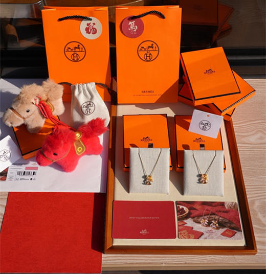 昆凌同款！He*mes26年限定「福马」项链！以诗入饰，福随马至，艺术家限定系列 商品图0