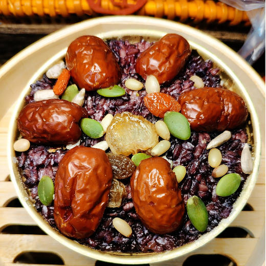 【顺丰发货】黑金紫米流心八宝饭 350g*5碗 米其林大厨私房定制 安佳黄油+禾草灰咸蛋黄+云南紫米等 清香软糯 流心细腻丝滑 好吃不腻 商品图0