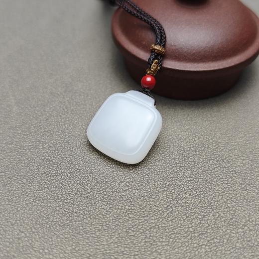 新年特惠！新疆和田玉且末料羊脂玉雅致小方平安牌 126-19 商品图1