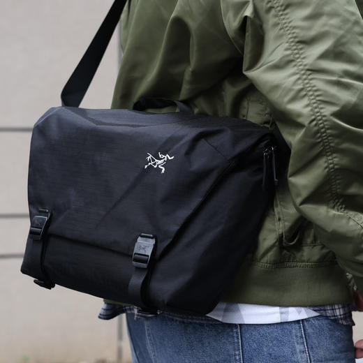 爆款Arc家邮差包 单肩包 商品图0