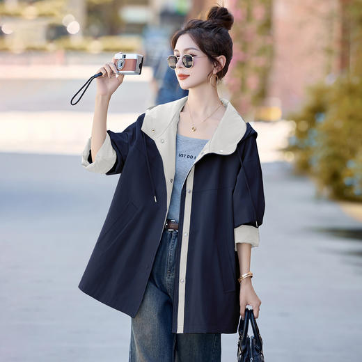 百媚生 棉质时尚撞色连帽风衣女中长款BKMZL8086 商品图0