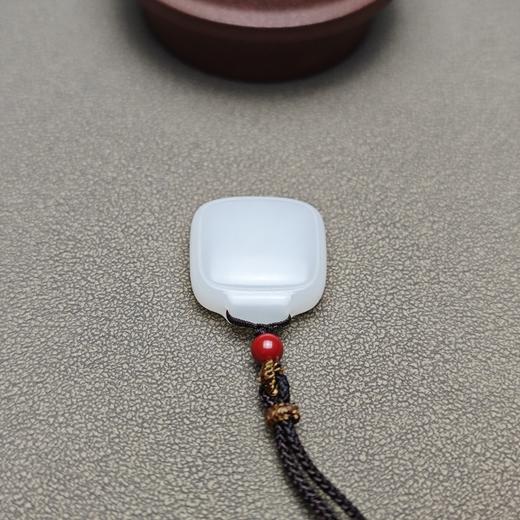 新年特惠！新疆和田玉且末料羊脂玉雅致小方平安牌 126-19 商品图3