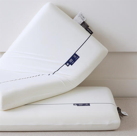 云朵零压记忆枕-单个【悠梦嘉居云朵零压记忆枕，4大贴心设计解决颈椎与睡眠问题，人体工学设计，感温舒压，高低曲线贴合颈部，慢回弹可及时恢复记忆功能，亲肤透气，多巴胺蓝白】 商品图1