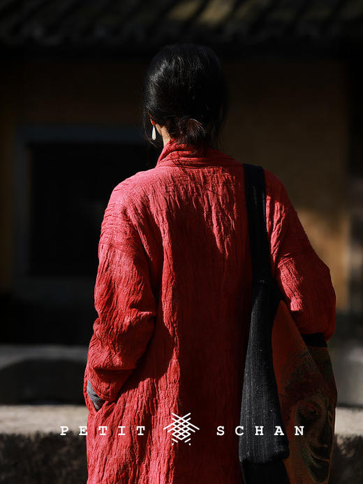 Petit Schan小闪 CLO#1029 Soft bark 软树皮 亚麻混纺手工扎染提花长袍 商品图4