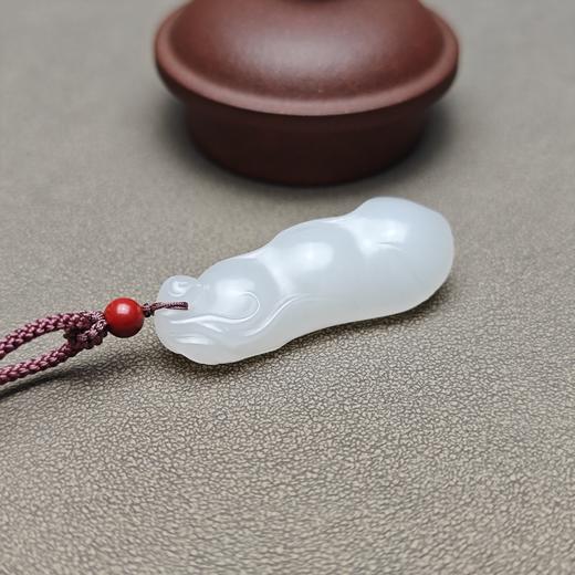 新疆和田玉且末料羊脂玉超白大气福豆 126-11 商品图5