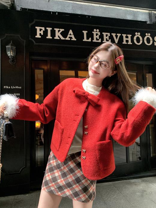 <曾小咸推荐>2.3现货秒杀 ！微信超特价！小香风蝴蝶结毛呢外套 日常289.99 立减150 秒杀139.99！！深浅咖格半裙 日常129.99 立减70 秒杀59.99！！ 商品图9