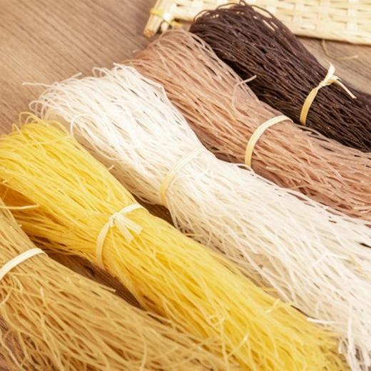 云南五彩米线 本地人都爱吃 原料只有五谷 黑米/红米/玉米/苦荞/大米 传统工艺 手工制作 配料干净 无添加 易煮熟 米香浓郁 口感软糯 暖心暖胃 |百里食 0129 商品图0