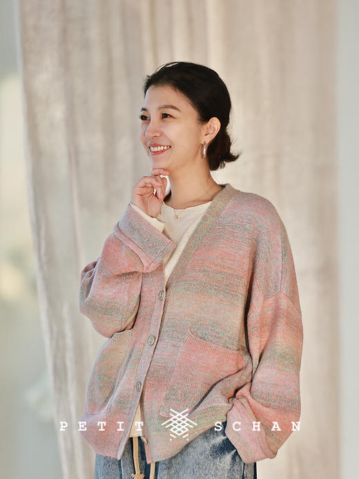 Petit Schan小闪 CLO#1030 Hazy peach blossoms 烟雨桃花 羊毛羊驼毛混纺渐变V领针织开衫 商品图0