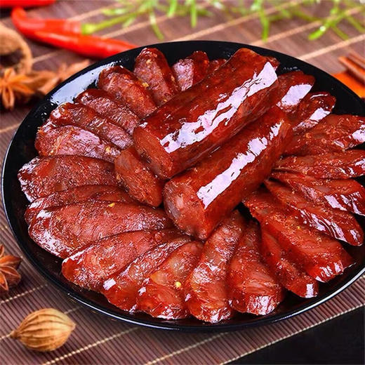 【麻辣咸香❗️精美礼盒装】四川特产腊味礼盒农家特色烟熏腊肠腊肉麻辣香肠年货节日送礼。jc 商品图2