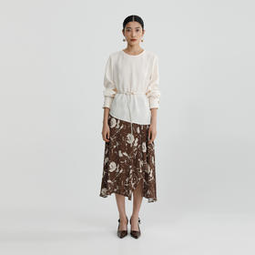 卡莉朵拉上衣C29A7107