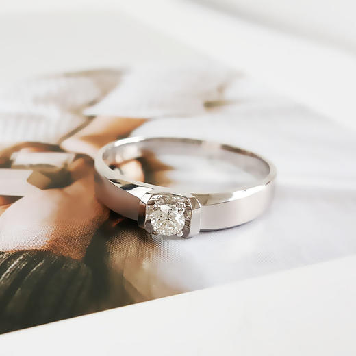 AU750白金经典简约四爪款0.163克拉钻石戒指21号（戒圈可改）170126TJ12 商品图3