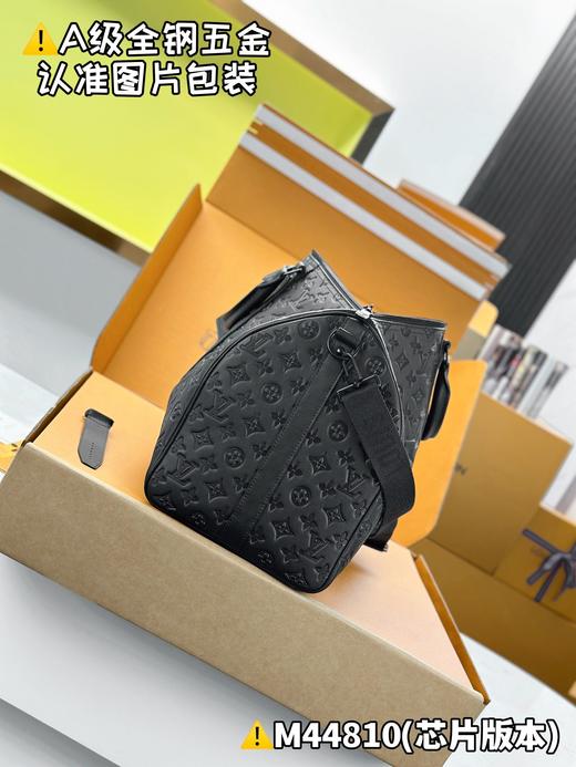 驴家 keepall 50 BANDOULIÈRE旅行袋 黑色压花 M44810（JPH） 商品图3