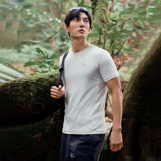 伯希和户外速干T恤26新款男士抑菌排汗防晒短袖轻量徒步登山上衣 商品图3