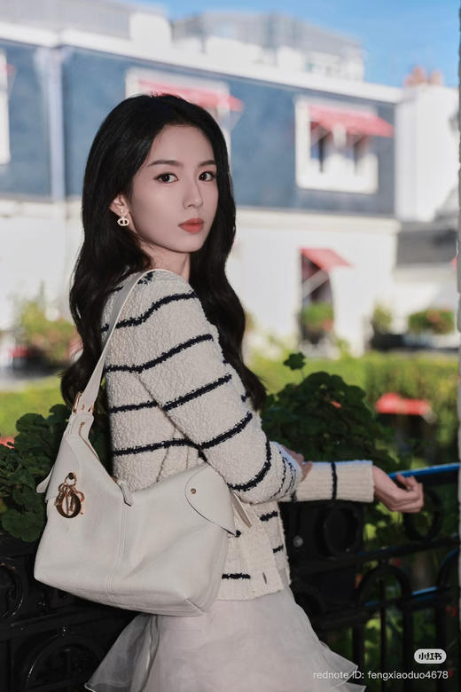 126-1 纯圆正 周也同款 雕 香风条纹两件套 进口纱 条纹背心 条纹开衫 我穿42 商品图13