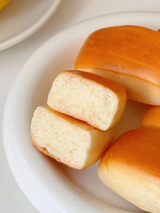 小叉叉黄油小馒头把“营养+好吃”焊死在配方里👏 独立包装干净方便，松软到入口即化，老母亲再也不担心卡喉！ 现在全家抢着吃 商品图5