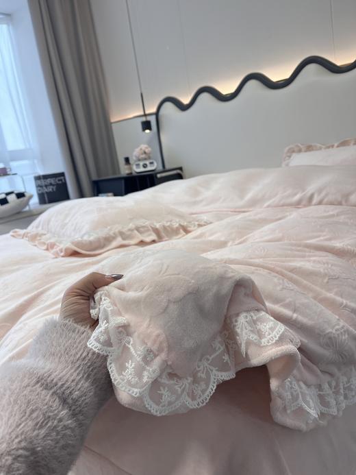 【清仓165元起】【一套约7.5斤重】秋冬雕花花边牛奶绒四件套【不支持退换货】 商品图5