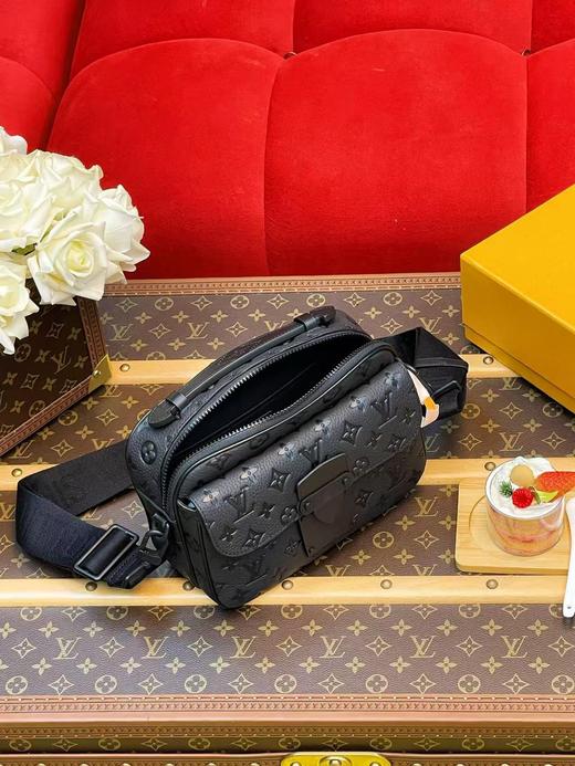 驴家  S Lock邮差包磁扣宽肩带斜挎包M58489（JPH） 商品图1