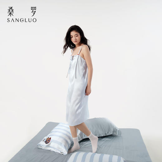 查理小狗』桑罗条纹印花睡裙桑蚕丝女直筒裙可外穿家居服 商品图1