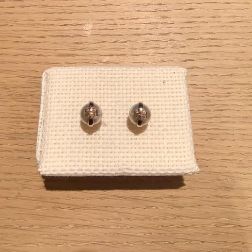 TORY BURCH 耳环女  180857-100-F 浅黄铜色. 商品图2