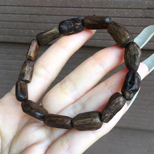 【青山特惠】沉水 文莱沉香 随型野生老料手串 8.8g 16*10mm c5 商品图1