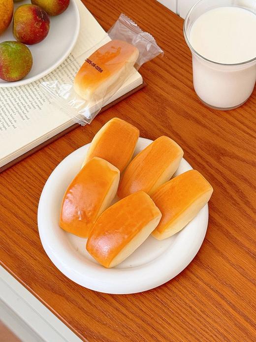 小叉叉黄油小馒头把“营养+好吃”焊死在配方里👏 独立包装干净方便，松软到入口即化，老母亲再也不担心卡喉！ 现在全家抢着吃 商品图6