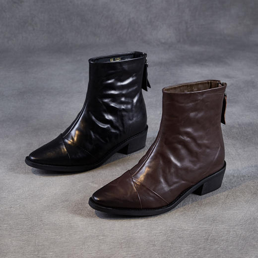 雀说 轻奢手抓纹头层牛皮短靴子粗跟尖头皮鞋ZM258733 商品图3