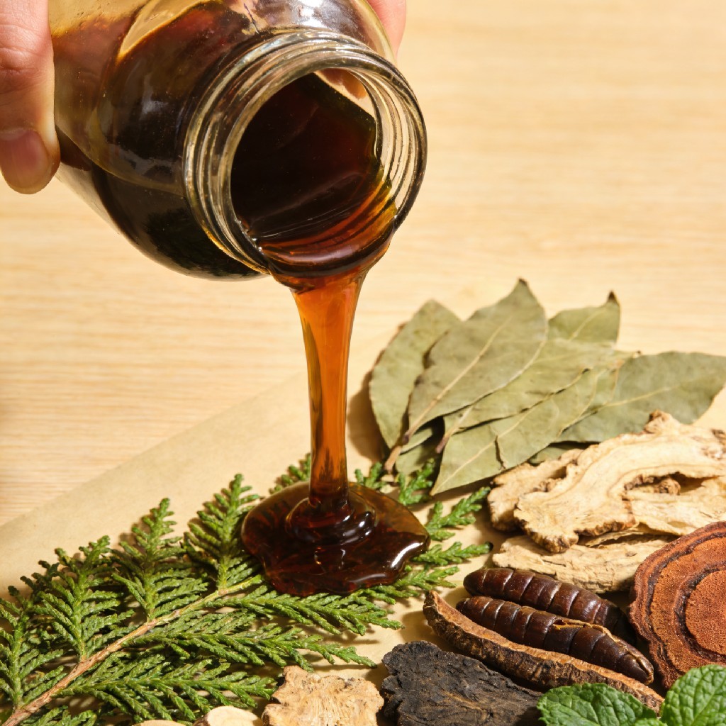 茂密森林中药养发原浆