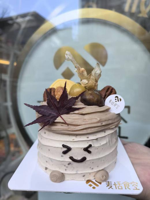 栗子蛋糕   栗子奶油  巧克力坯子  巧克力薄脆+栗子夹心 商品图0