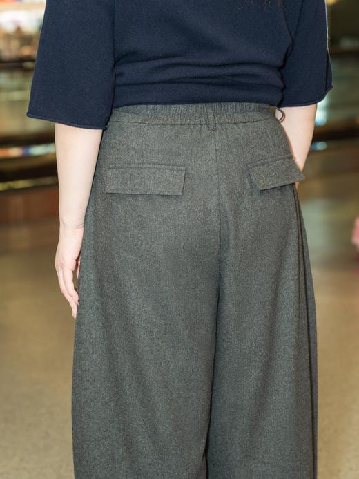 一周发货【垂顺感阔腿裤】【可备注裁剪】毛呢立体，垂顺度很好！深灰色&咖色，后腰松紧，材质40%绵羊毛，60%聚酯纤维，内层有内衬 商品图7