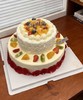 【优品系列】---【实拍图】--新鲜水果/白巧克力碎/玫瑰花瓣表层装饰【双层鲜果玫瑰】蛋糕 商品缩略图1