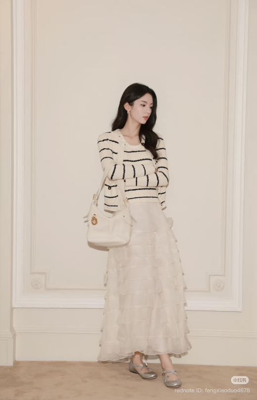 126-1 纯圆正 周也同款 雕 香风条纹两件套 进口纱 条纹背心 条纹开衫 我穿42 商品图10