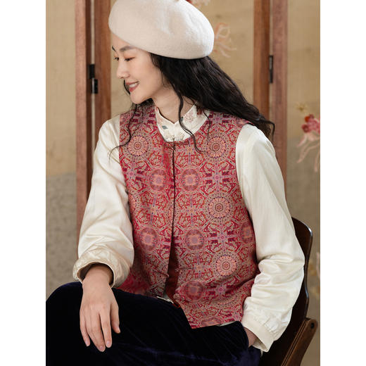 牧衣游原创 48姆米重磅织锦八达晕桑蚕丝马夹开衫红色百搭 寄明月 商品图2